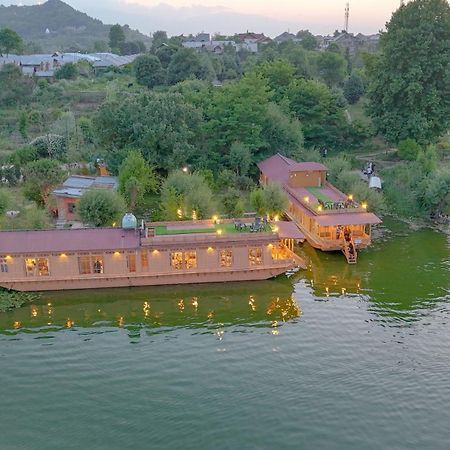 מלון Srīnagar Peacock Houseboats מראה חיצוני תמונה