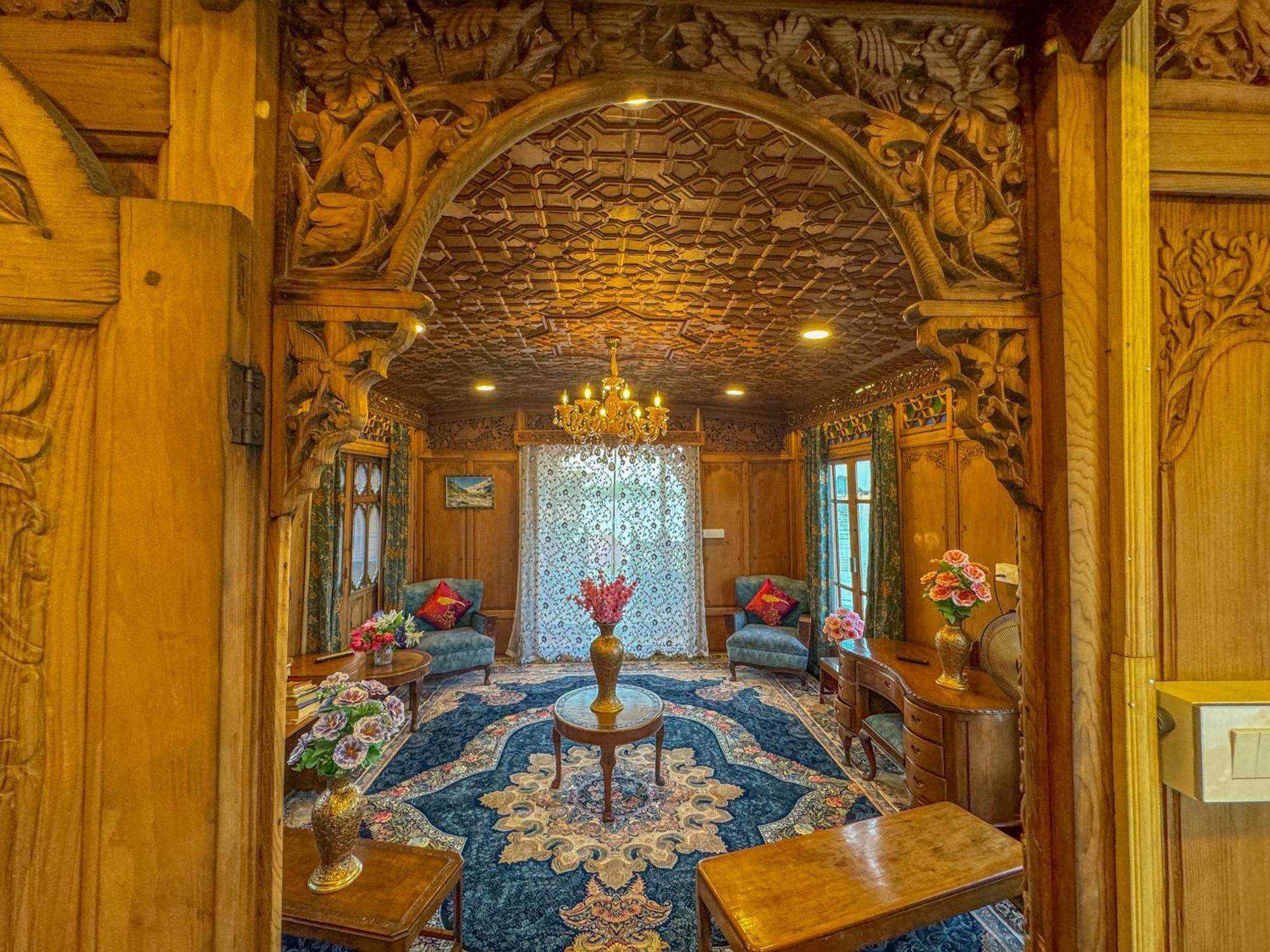 מלון Srīnagar Peacock Houseboats מראה חיצוני תמונה
