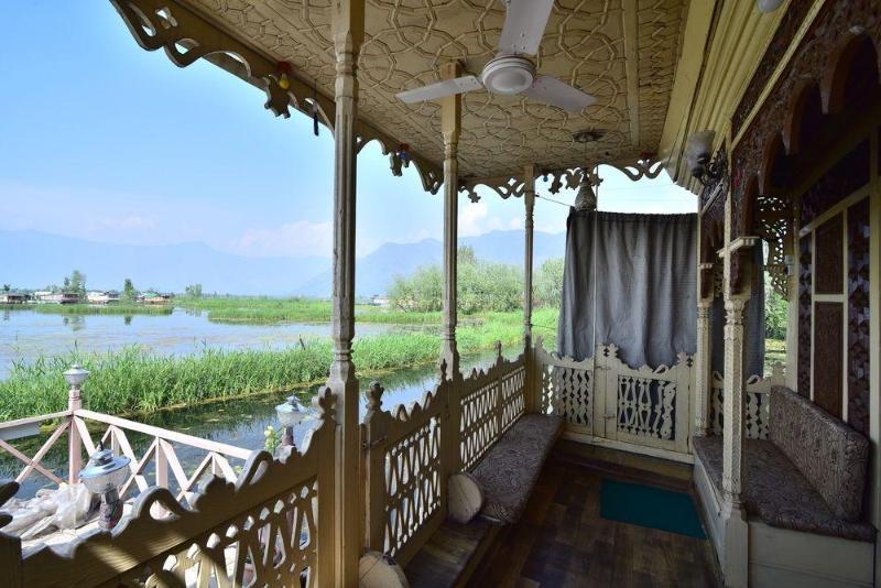 מלון Srīnagar Peacock Houseboats מראה חיצוני תמונה