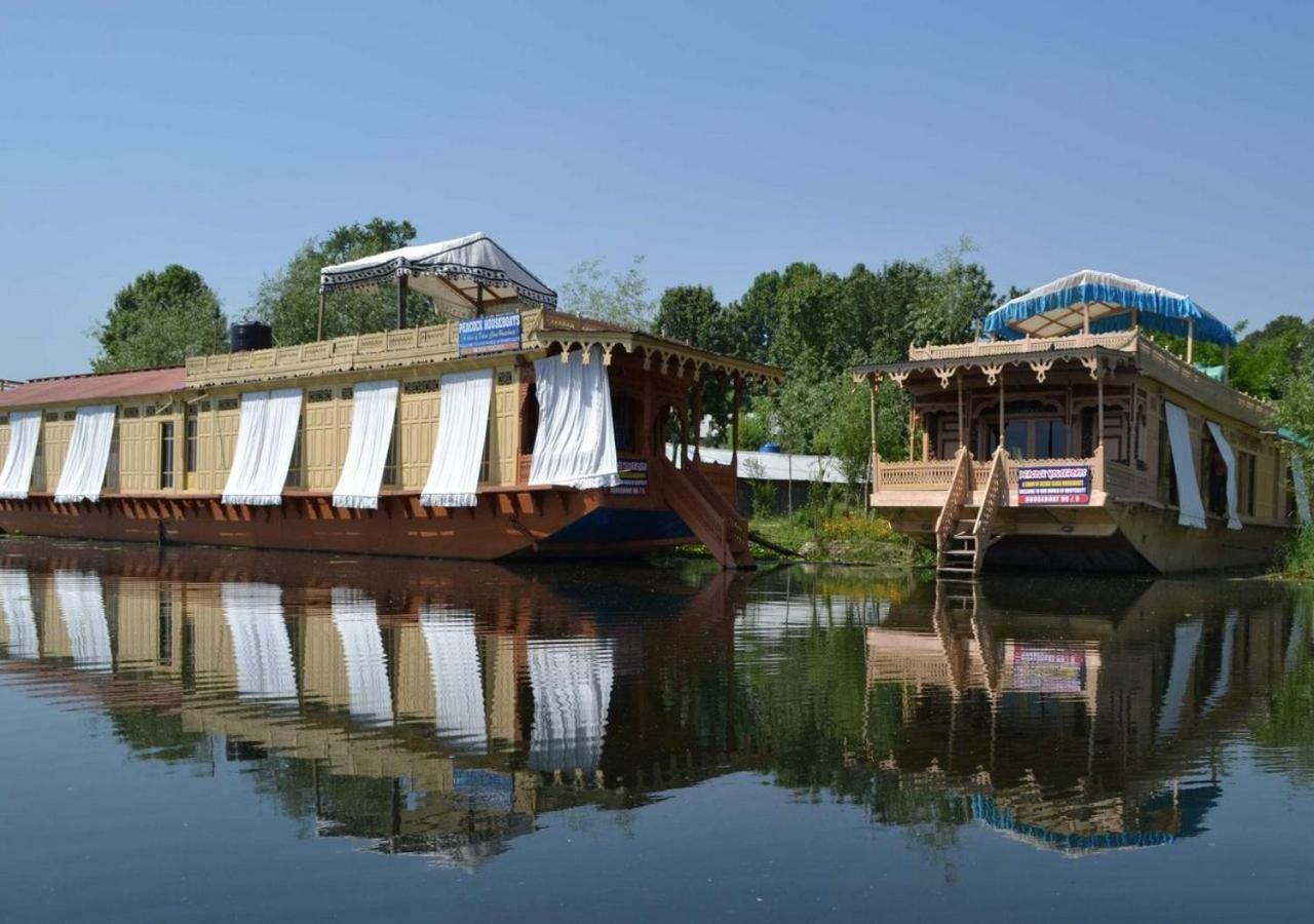 מלון Srīnagar Peacock Houseboats מראה חיצוני תמונה