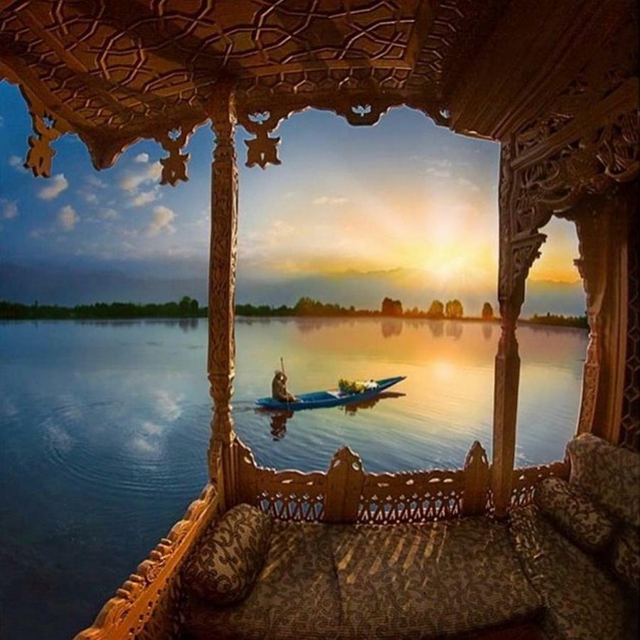 מלון Srīnagar Peacock Houseboats מראה חיצוני תמונה